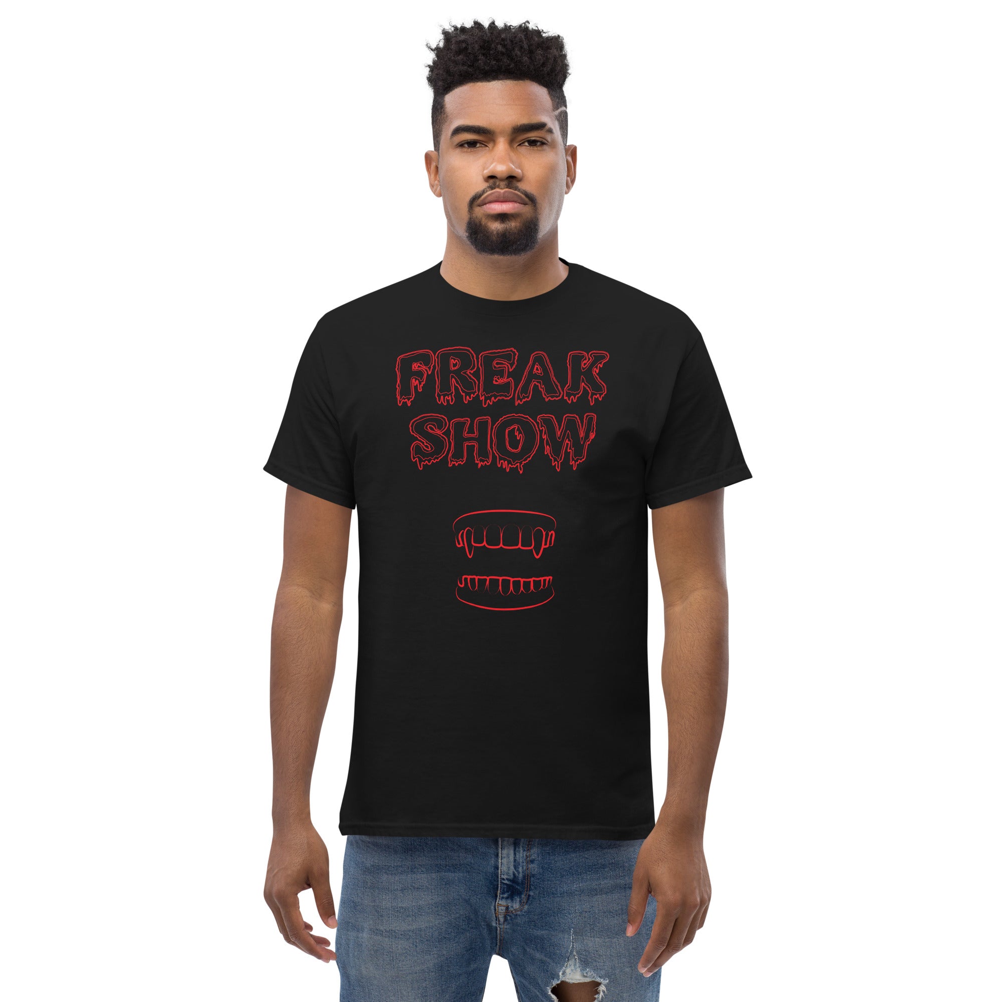 Camiseta Freak Show: Negra / Roja